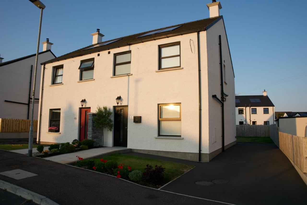 Modern 3 Bedroom Coastal Home Newry Luaran gambar