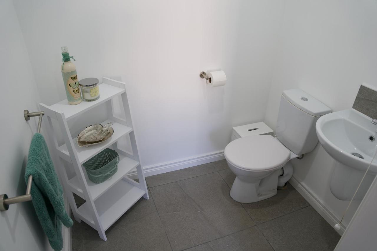 Modern 3 Bedroom Coastal Home Newry Luaran gambar