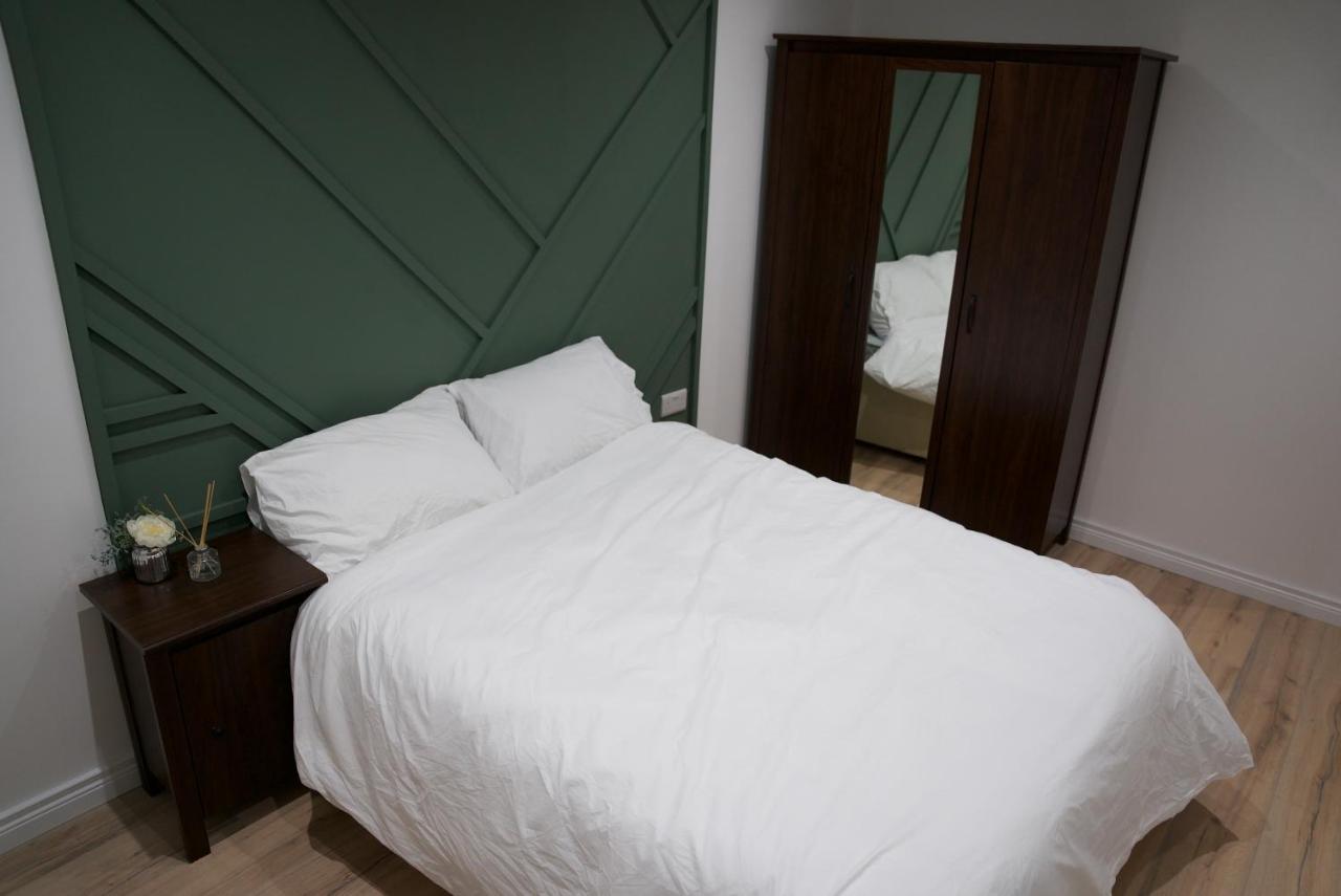 Modern 3 Bedroom Coastal Home Newry Luaran gambar