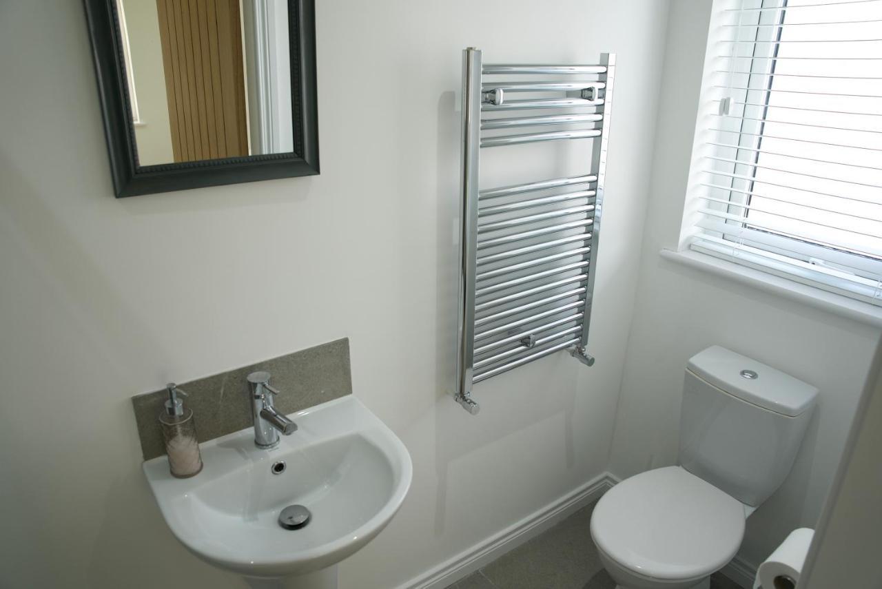 Modern 3 Bedroom Coastal Home Newry Luaran gambar